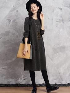PUKKA蒲女装2017春夏新品黑色宽松连衣裙