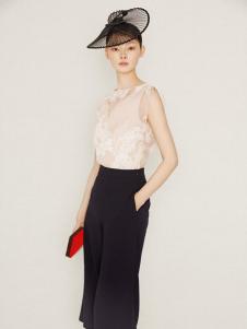 欧柏兰奴服装