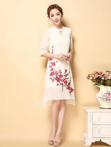 茗婉依格女装白色印花直筒连衣裙