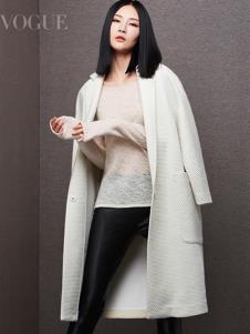百薇女装白色休闲大衣