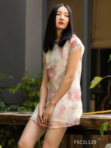 弥汐女装