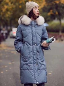 美兰娇丽浅蓝色羽绒服