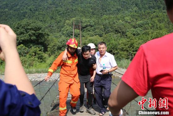江西“驴友”被困事件：4人死亡 失联人员已获救