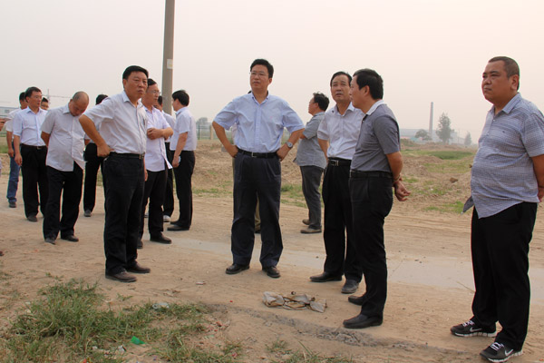 温县县长李英杰督导产业集聚区建设
