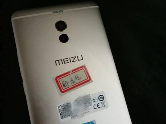 魅蓝Note 6真机谍照现身：竖排双摄
