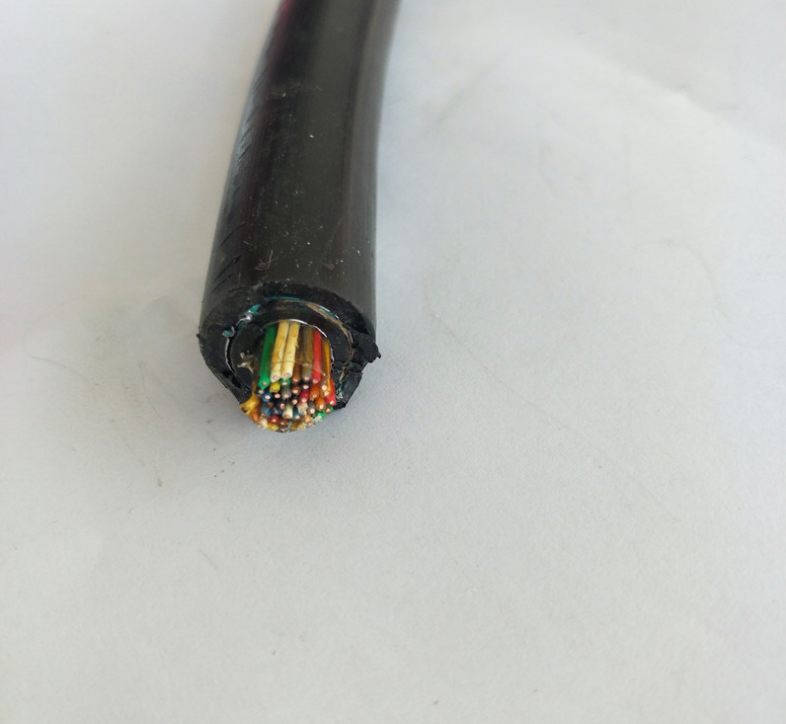 北京HYAT32 5对0.4 钢丝铠装充油电缆一米价格