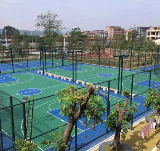 B济南高新区塑胶篮球场公司